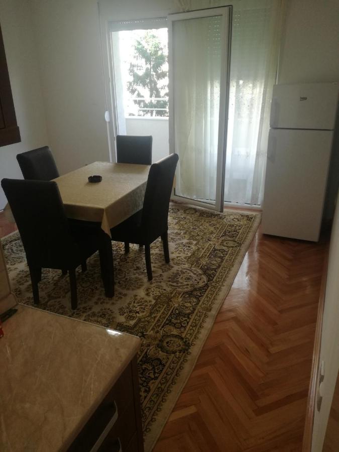 Stan Na Dan Pex Free Parking Appartement Vranje Buitenkant foto
