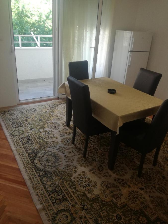 Stan Na Dan Pex Free Parking Appartement Vranje Buitenkant foto