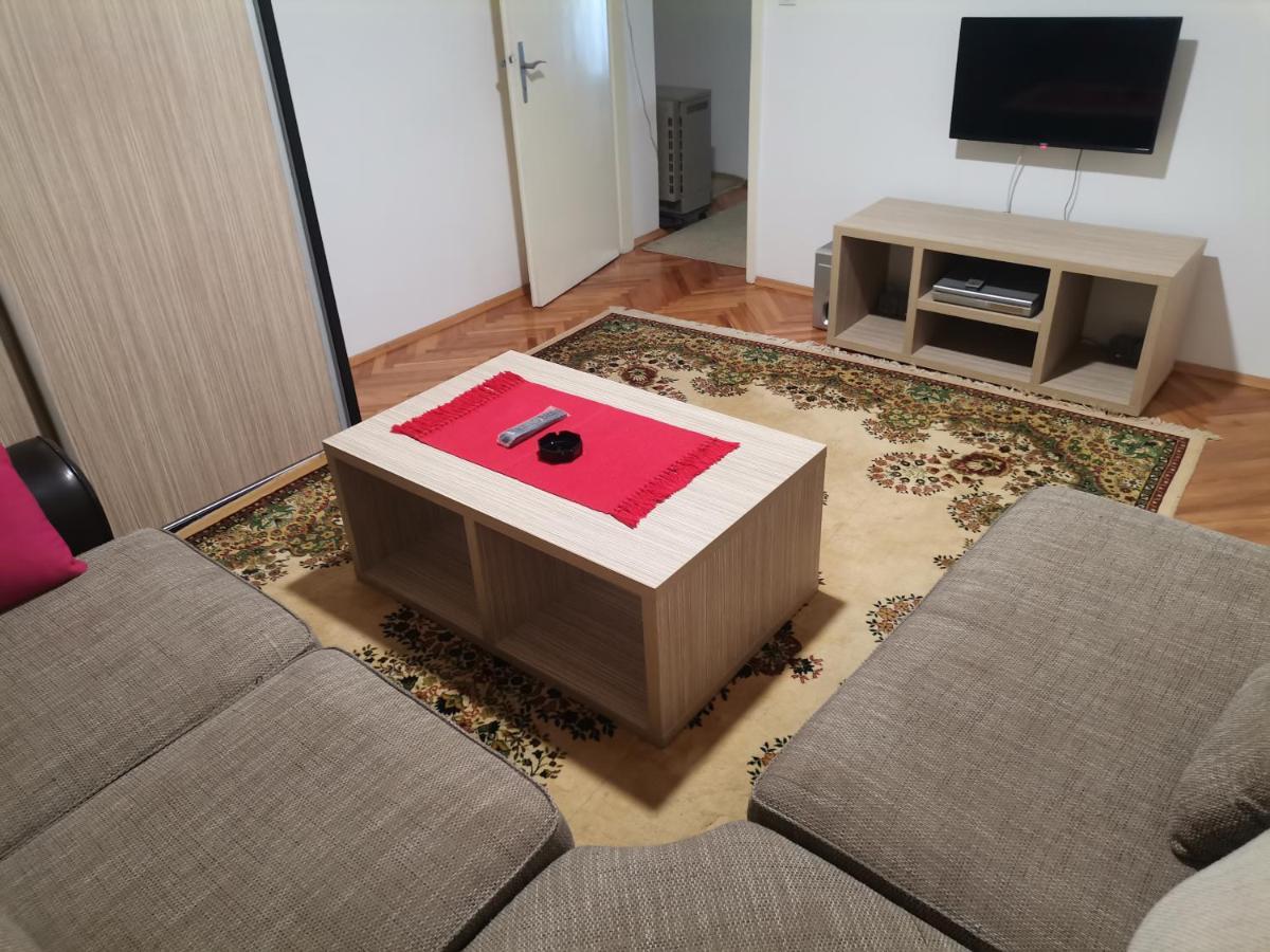 Stan Na Dan Pex Free Parking Appartement Vranje Buitenkant foto